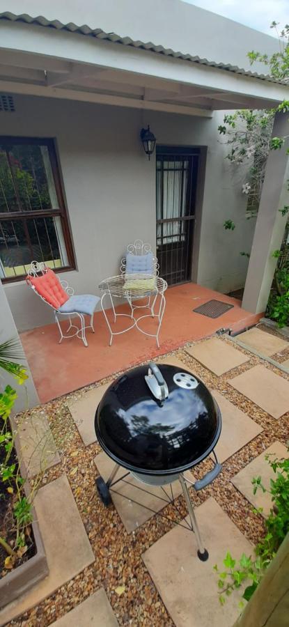 Abigail'S Garden Cottage Montagu Esterno foto